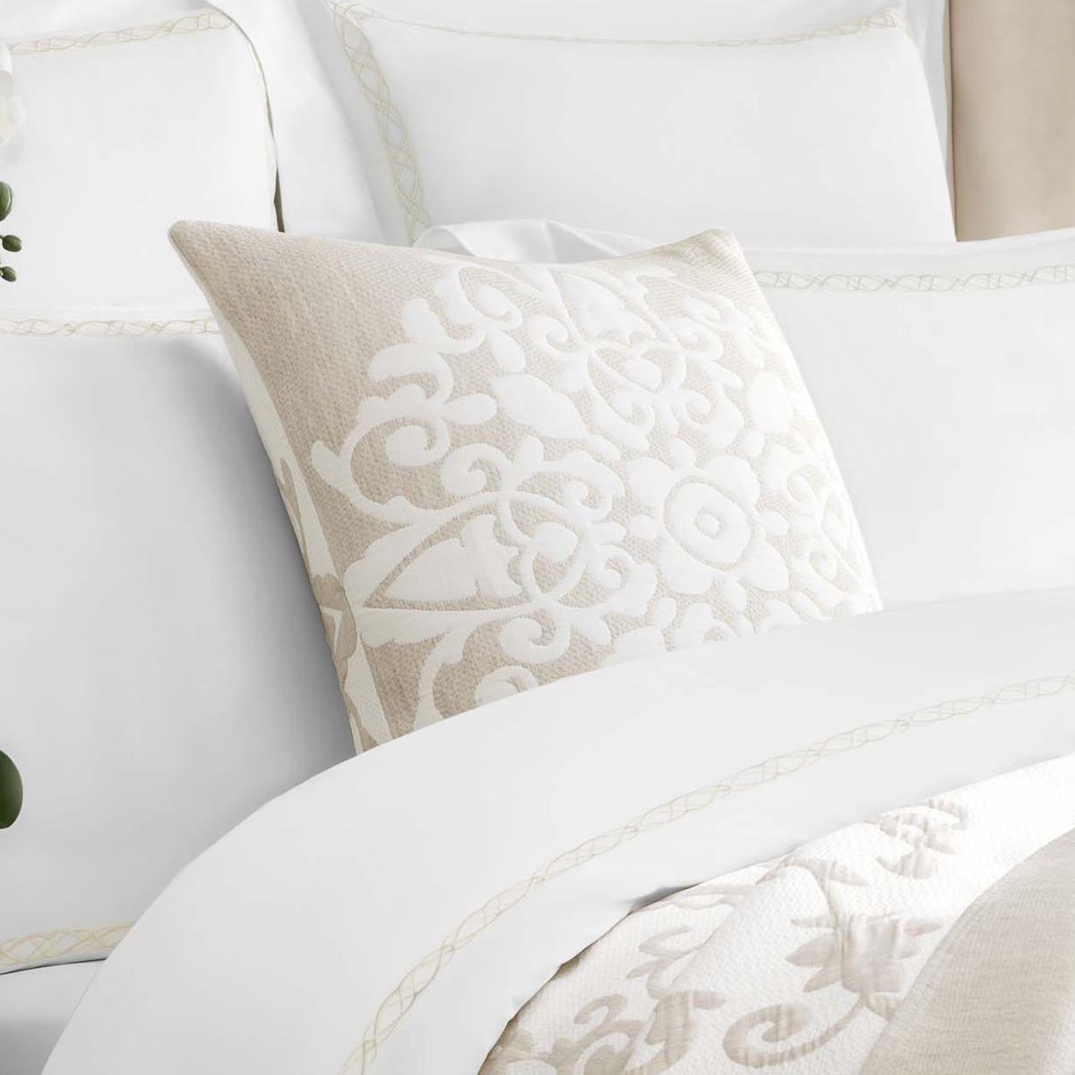 Подушка декоративная Togas Монте бежевая 50х50 см