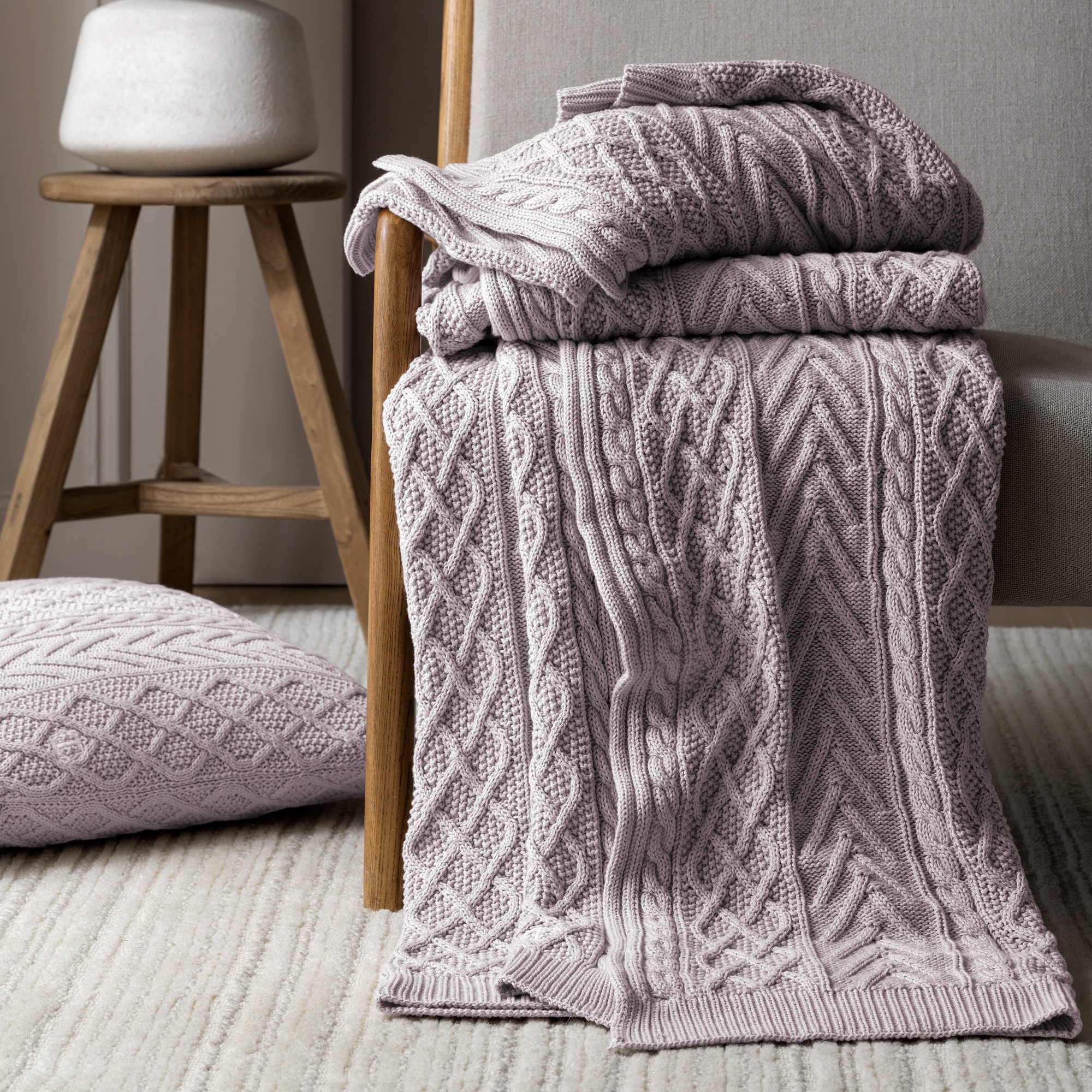 Покрывало Togas Марсили розовый 150x200 см